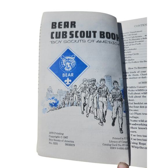 Vintage 1979 Bear Cub Scout Book Paperback Boy Scouts of America BSA Americana - Picture 6 of 6